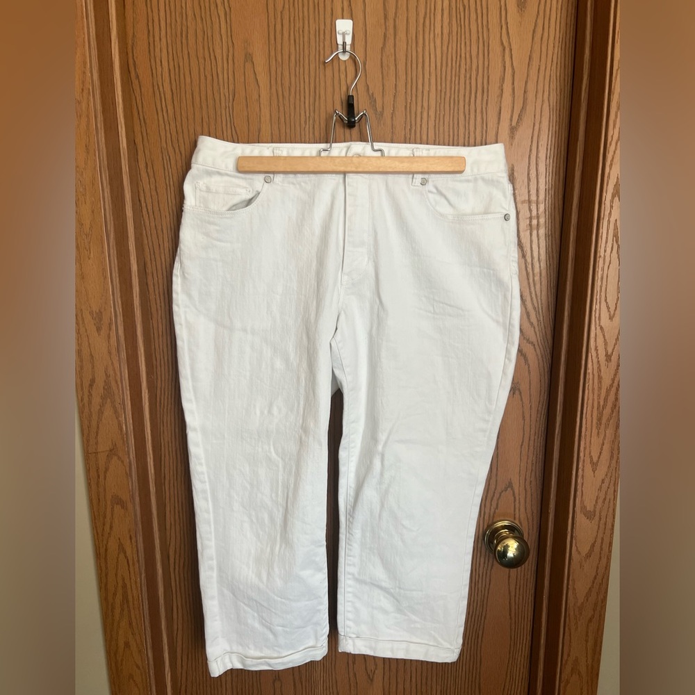 Coldwater Creek White Natural Fit Capri Jeans